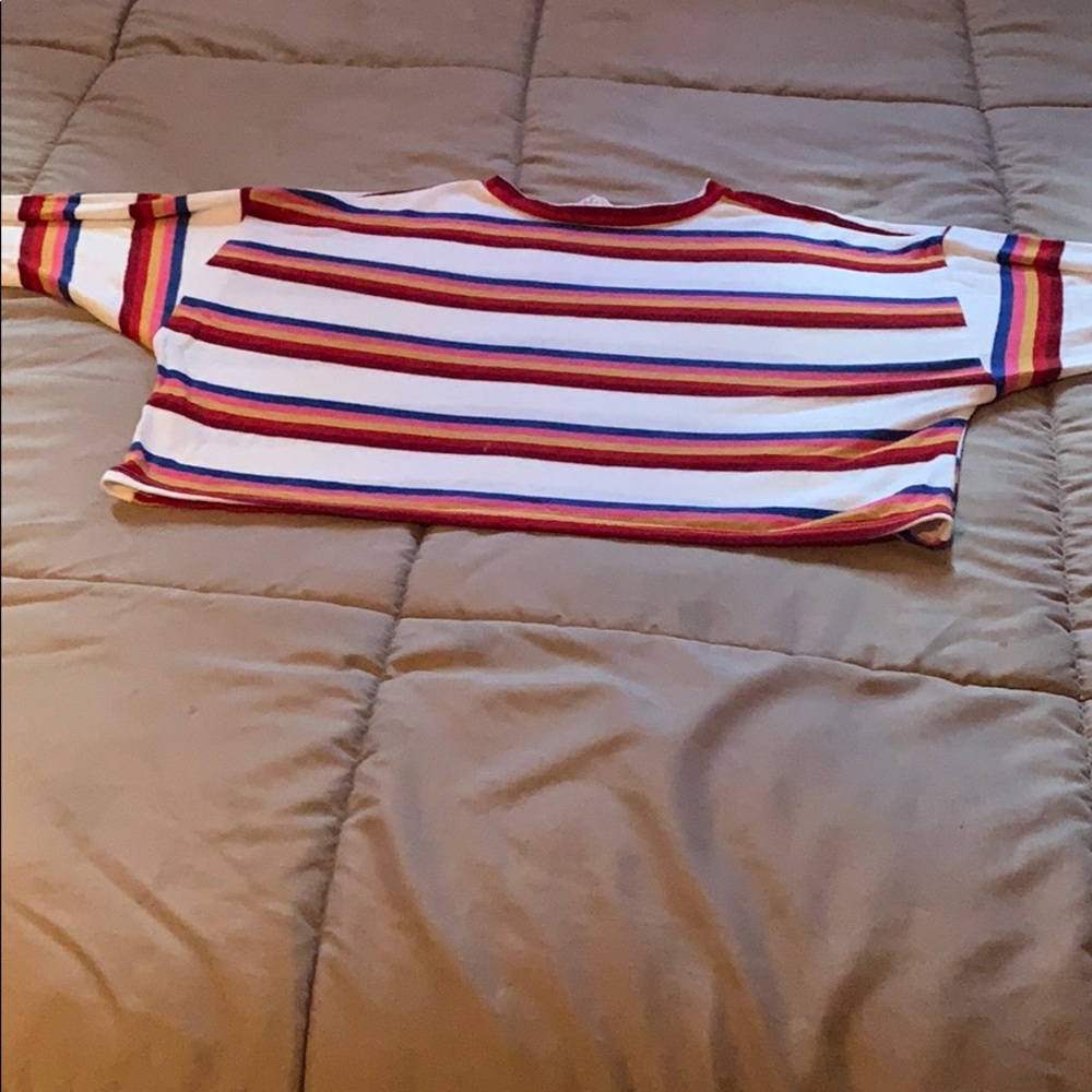 Stripped • cropped long sleeve • super cute !